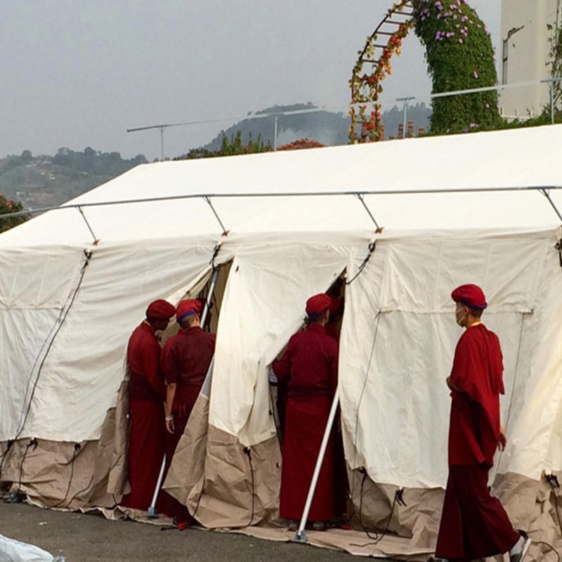 MSF/ICRC/IFRC szabványos, 45 m²-es többcélú sátortalp sátor iskoláztatáshoz, irodához, klinikához