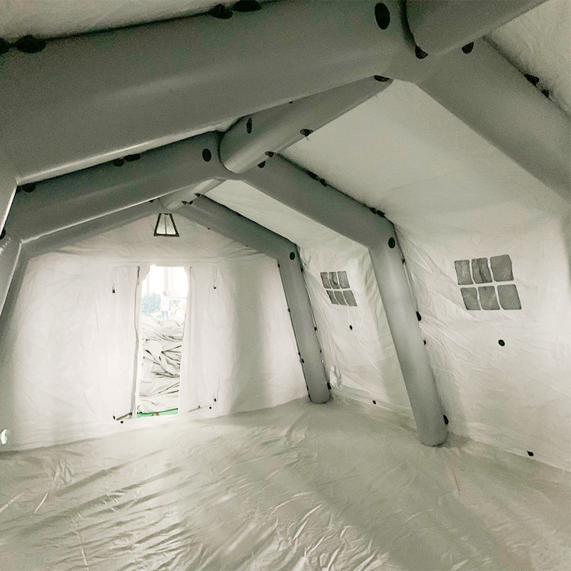 Alacsony nyomású 5,6 x 7,55 m-es többcélú, közepesen gyors felfújható sátor