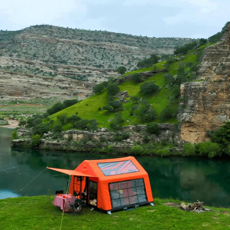 8-10 személyes négy évszakos panorámás felfújható kempingsátor