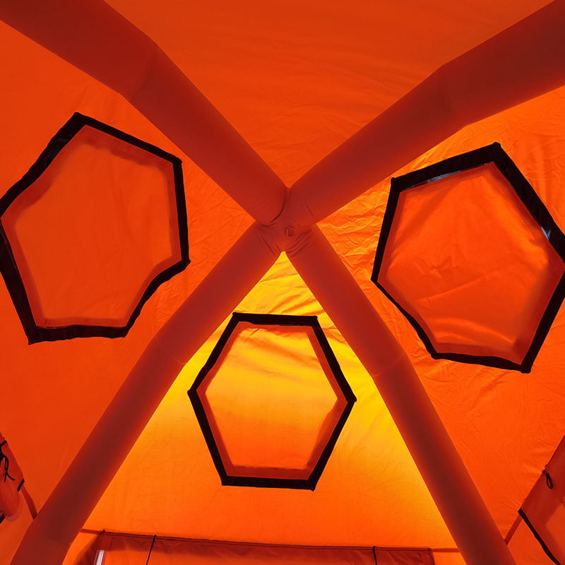 4 személyes úszó felfújható sátor